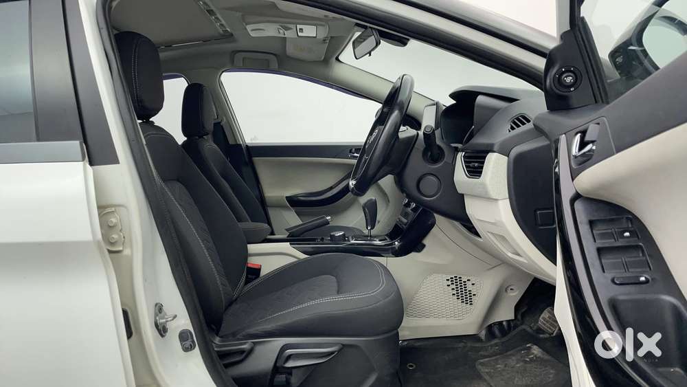 Tata Nexon Amt Xza Plus, 2022, Petrol