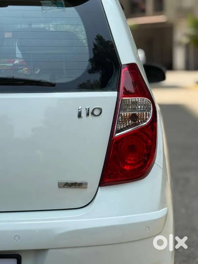 Hyundai I10 2011 Petrol 70000 Km Driven
