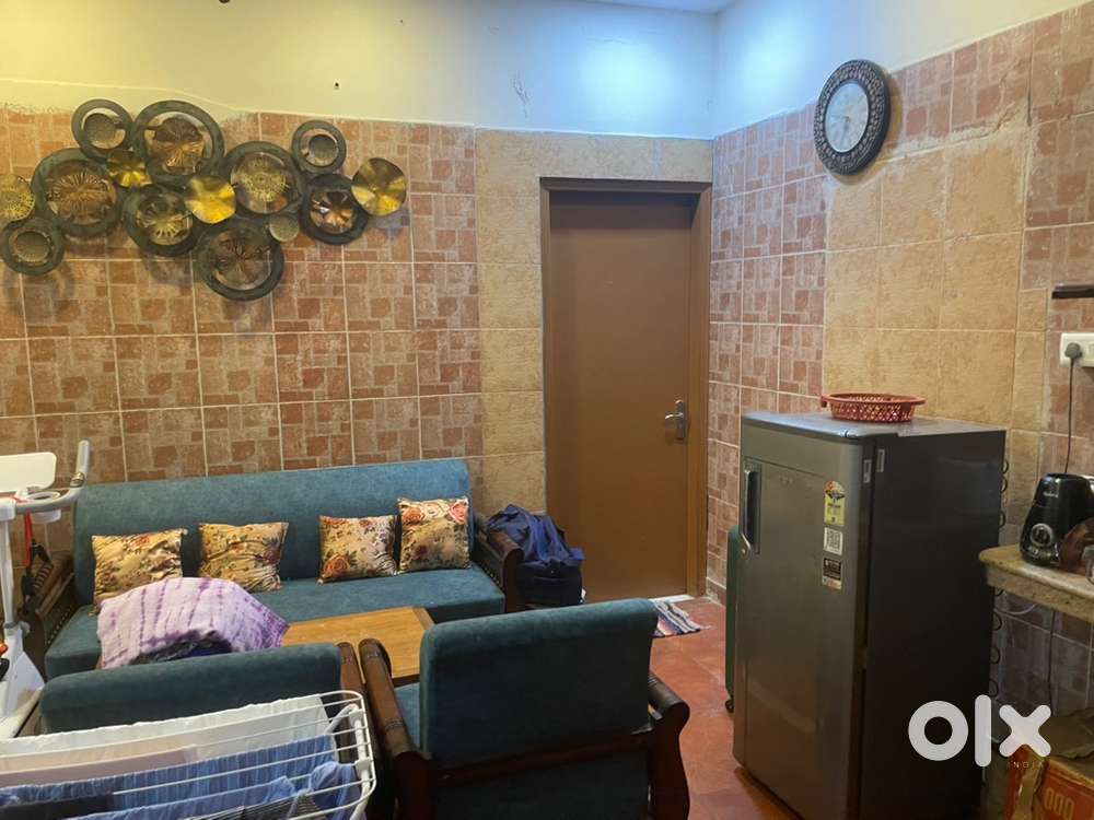 2 bhk furnished with 1 bhk vacant in sec 5 BCS bachlor girl-boylooking