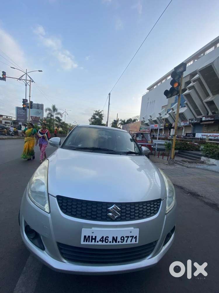 Maruti Suzuki Swift 2011 Cng & Hybrids 108000 Km Driven ( December )