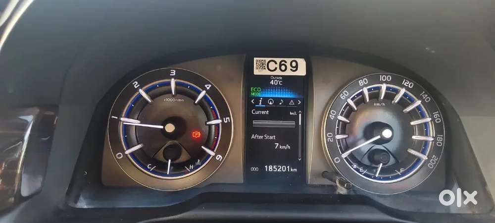 Toyota Innova Crysta Diesel 2018 ,2.4 V , 8 Seater
