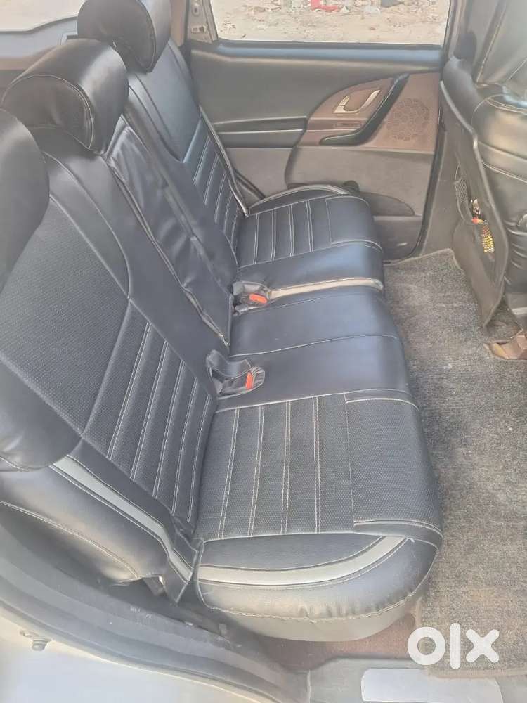 Mahindra Xuv500 2012 Diesel 121800 Km Driven