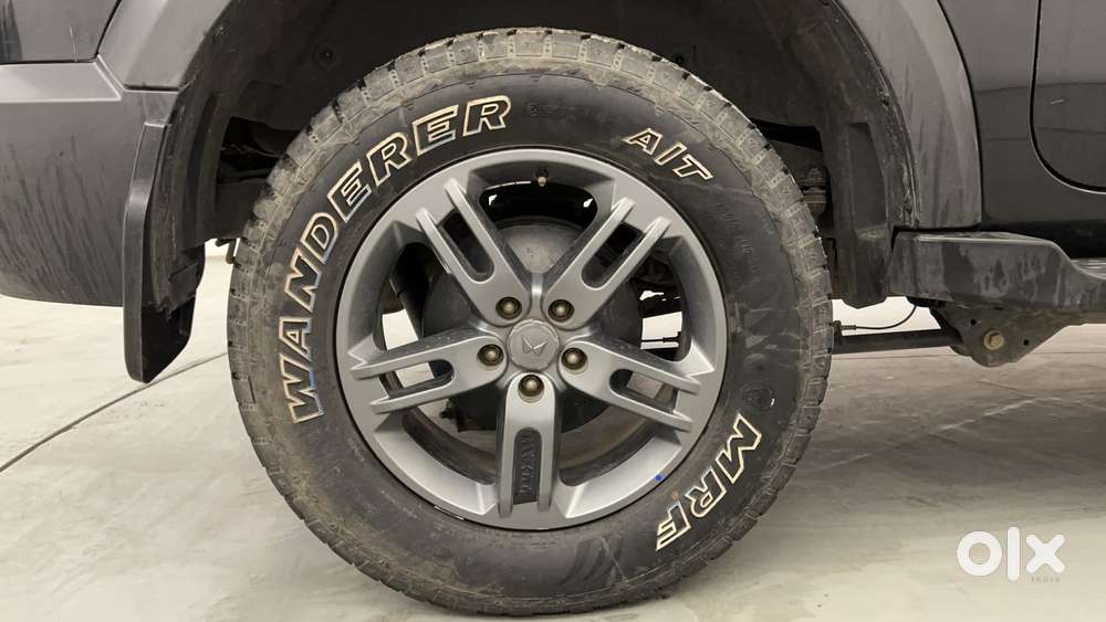 Mahindra Thar 2.0 Lx Hard Top Petrol At 4 Rwd, 2022, Petrol