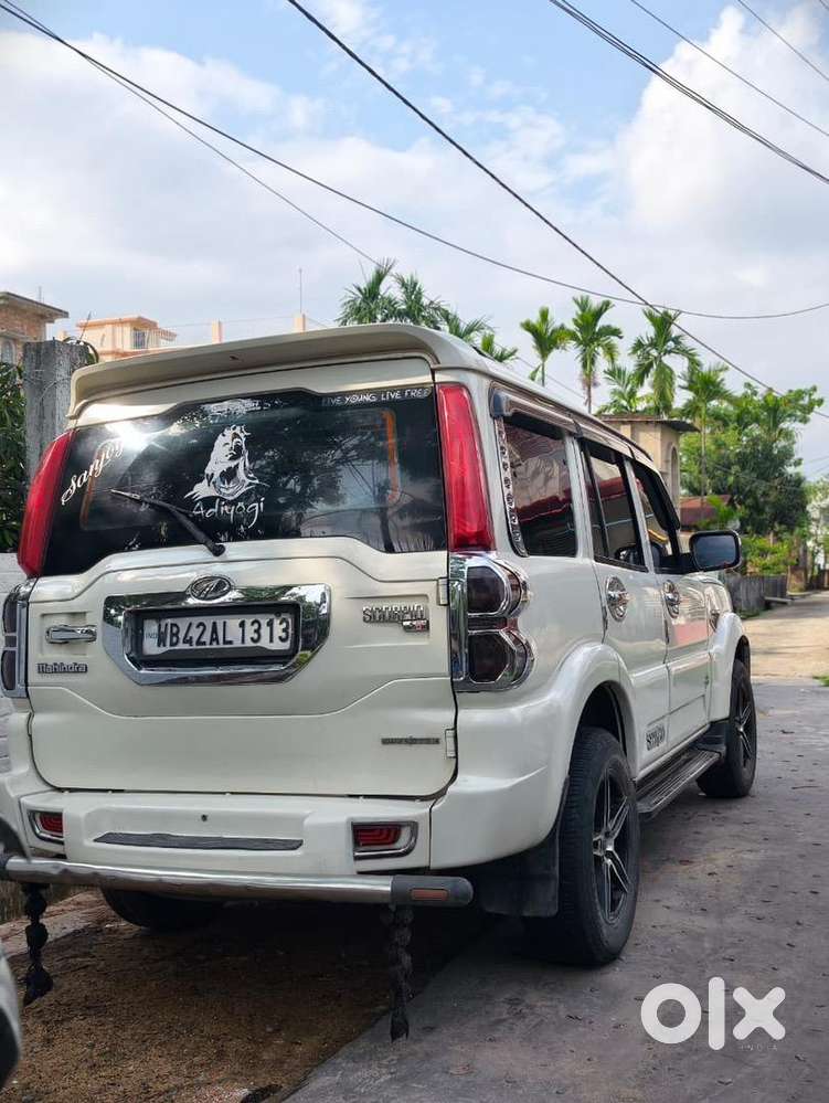 Mahindra Scorpio 2017 Diesel Well Maintained