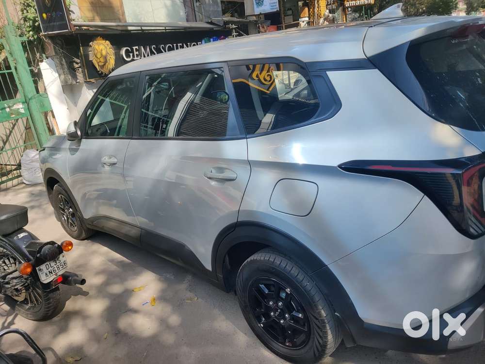 Kia Carens, 2025, Petrol