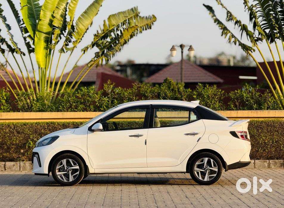 Hyundai Aura 1.2 Sx Cng, 2024, Cng & Hybrids