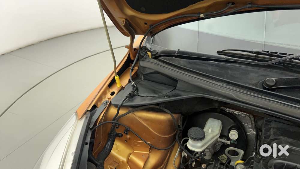 Tata Tiago 1.2 Revotron Xm, 2016, Petrol