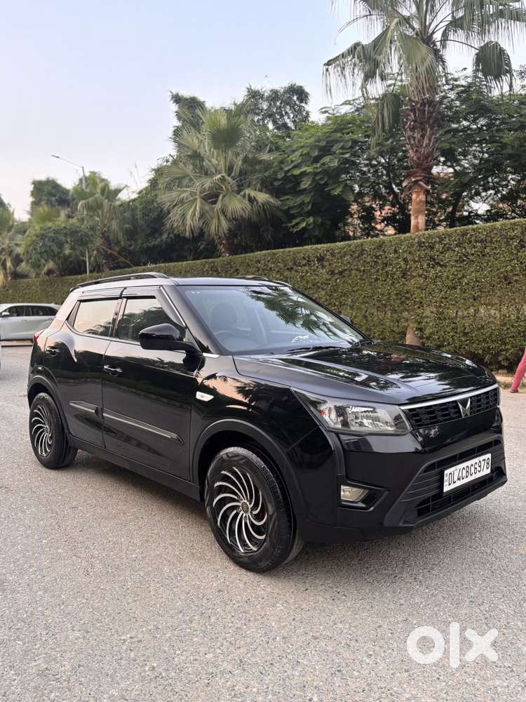 Mahindra Xuv300 W4, 2023, Cng & Hybrids