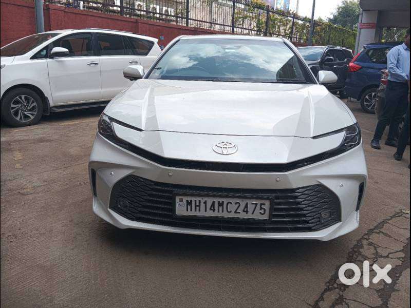 Toyota Camry Hybrid, 2024, Petrol