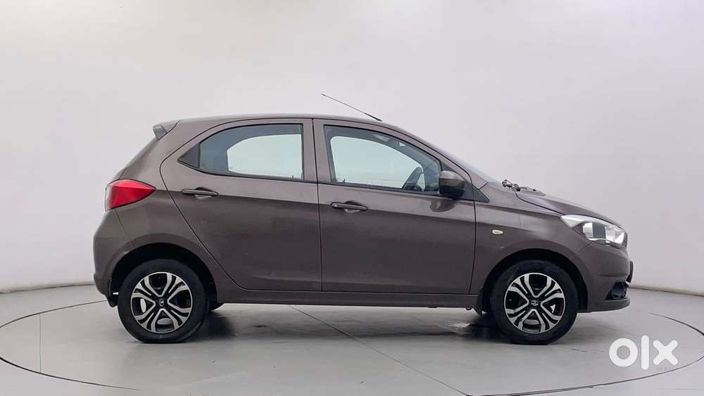 Tata Tiago Xza, 2019, Petrol