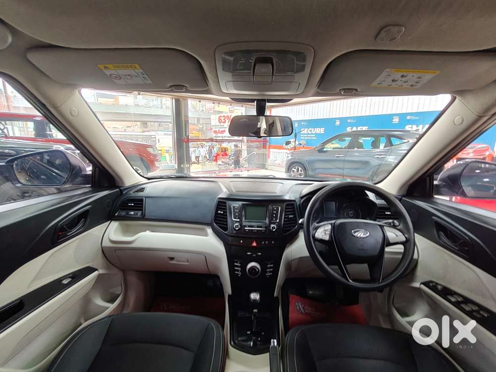 Mahindra Xuv300 1.2 W8 Amt Petrol, 2022, Petrol