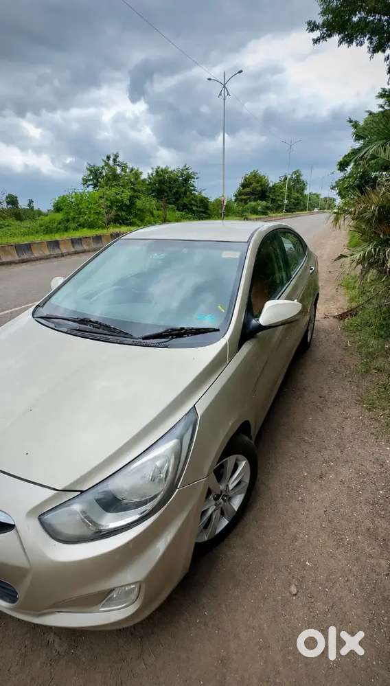 Hyundai Verna Crdi 2013