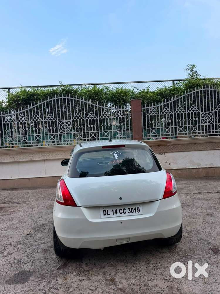 Maruti Suzuki Swift Petrol 2015