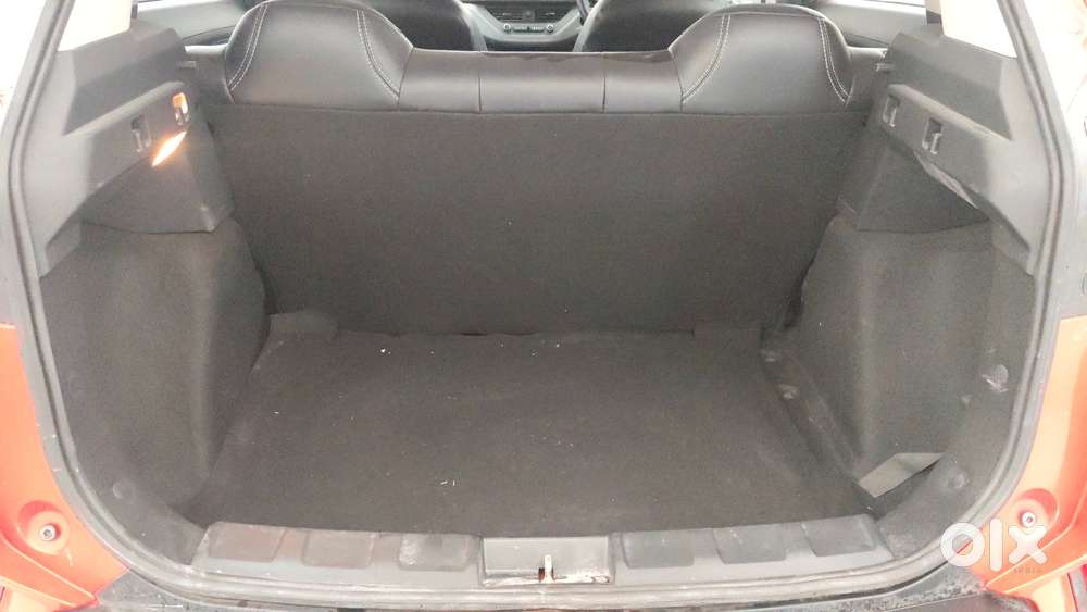 Tata Nexon 1.5 Revotorq Xma Amt (s), 2022, Petrol