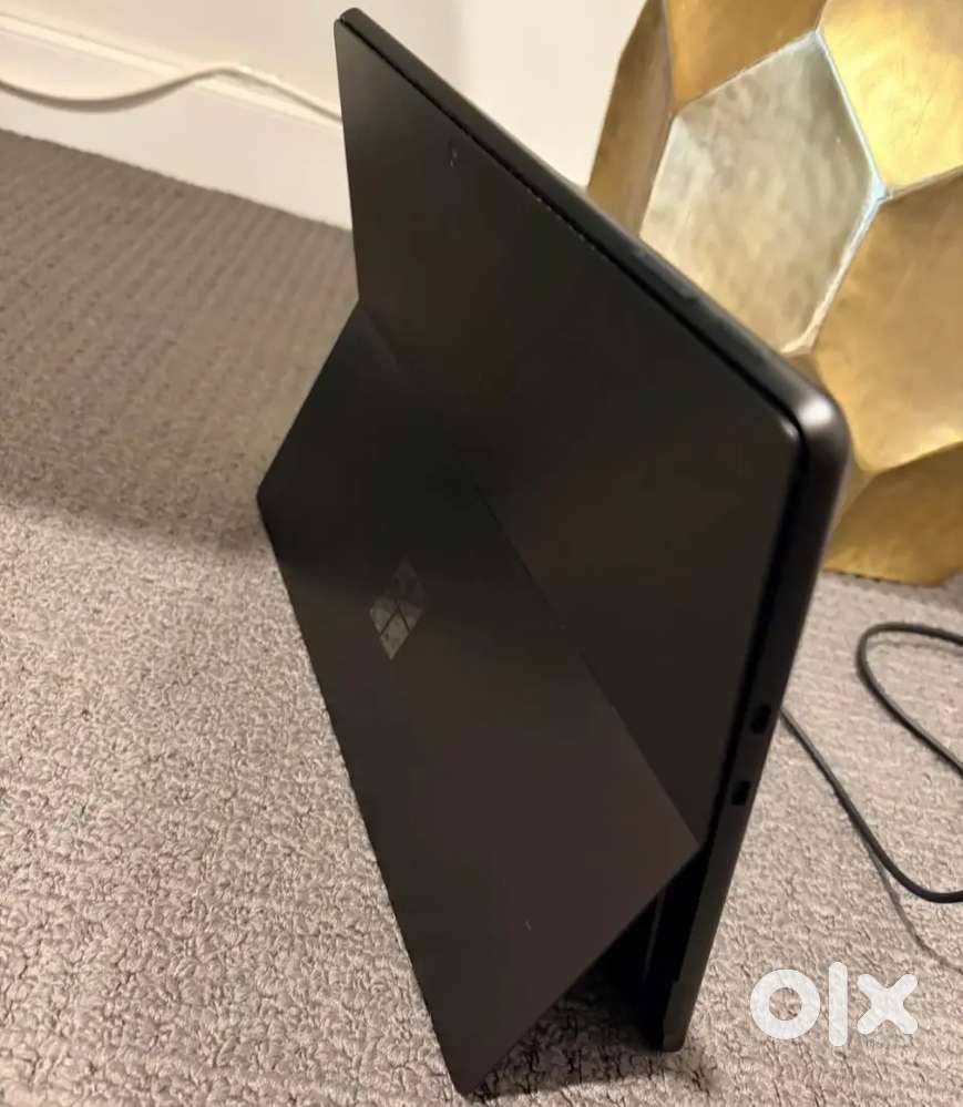 Surface Pro 9 i5/16GB/256GB Device Only