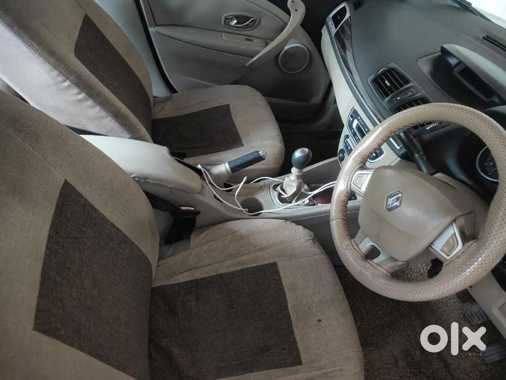 Car Very Good Child Ac, Jbl Music Sistam, Top Model चारों टायर नया है