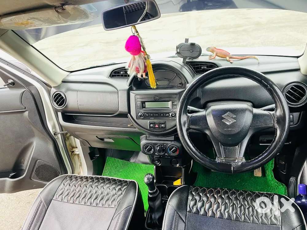 Fully Brand New Condition Cng Top Model Car Under Emi.