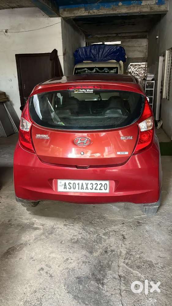 Hyundai Eon 2012 Petrol Well Maintained And In Very Good Condition.