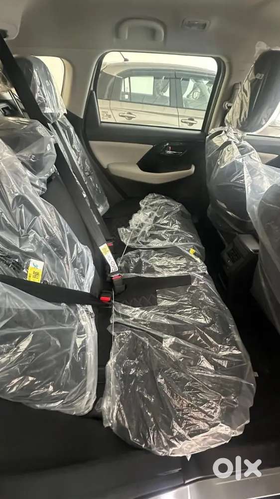 Maruti Suzuki Victoris 2026 Petrol 0 Km Driven