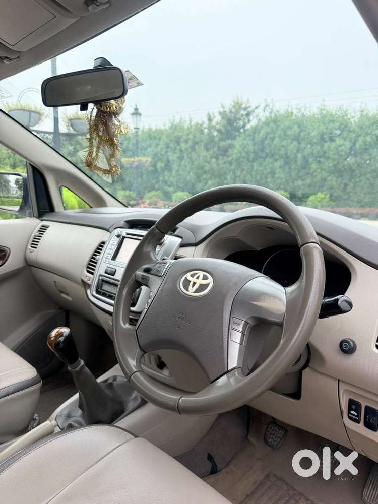 Toyota Innova 2.5 V 7 Str, 2013, Diesel