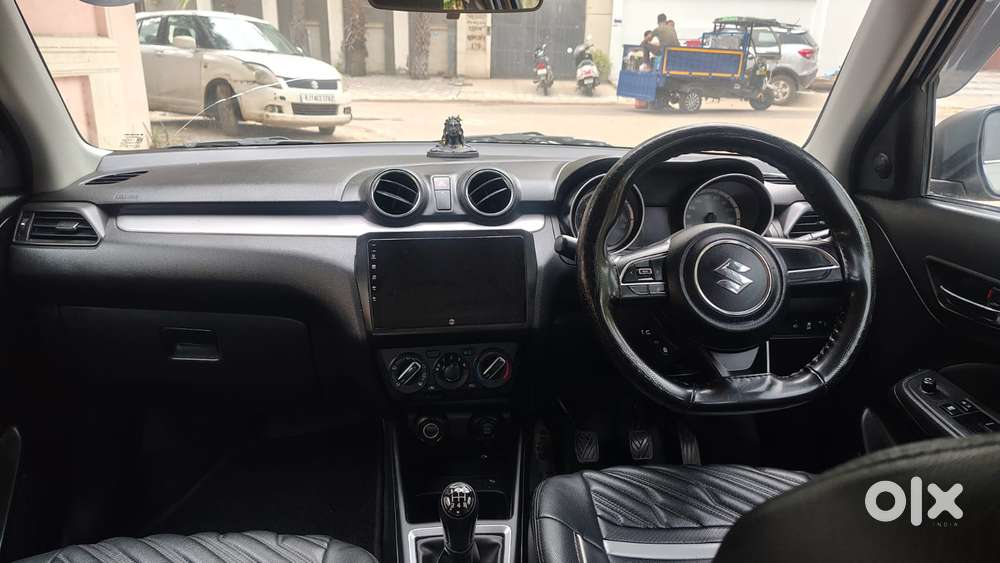 Maruti Suzuki Swift Vxi + Manual, 2023, Petrol