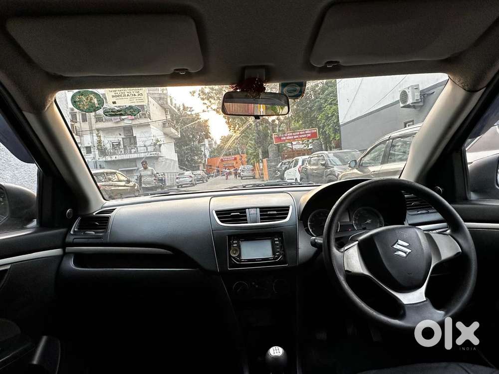 Maruti Suzuki Swift 2011-2014 Vxi, 2013, Petrol