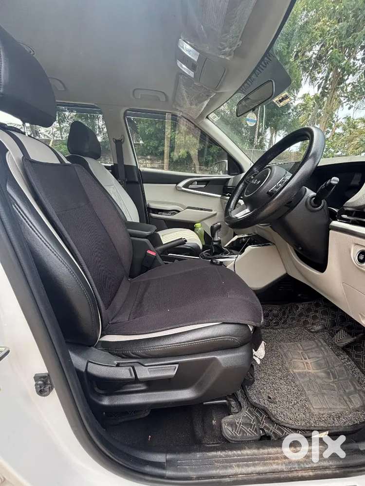 Kia Carens Prestige Plus 2023 Diesel Imt