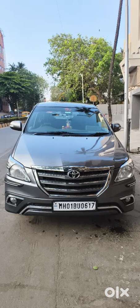 Toyota Innova 2014