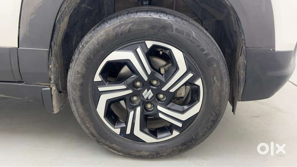 Maruti Suzuki Brezza Zxi Plus At, 2022, Petrol