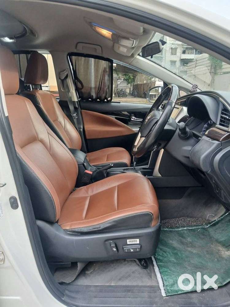 Toyota Innova Crysta 2.8z Automatic, 2018, Diesel