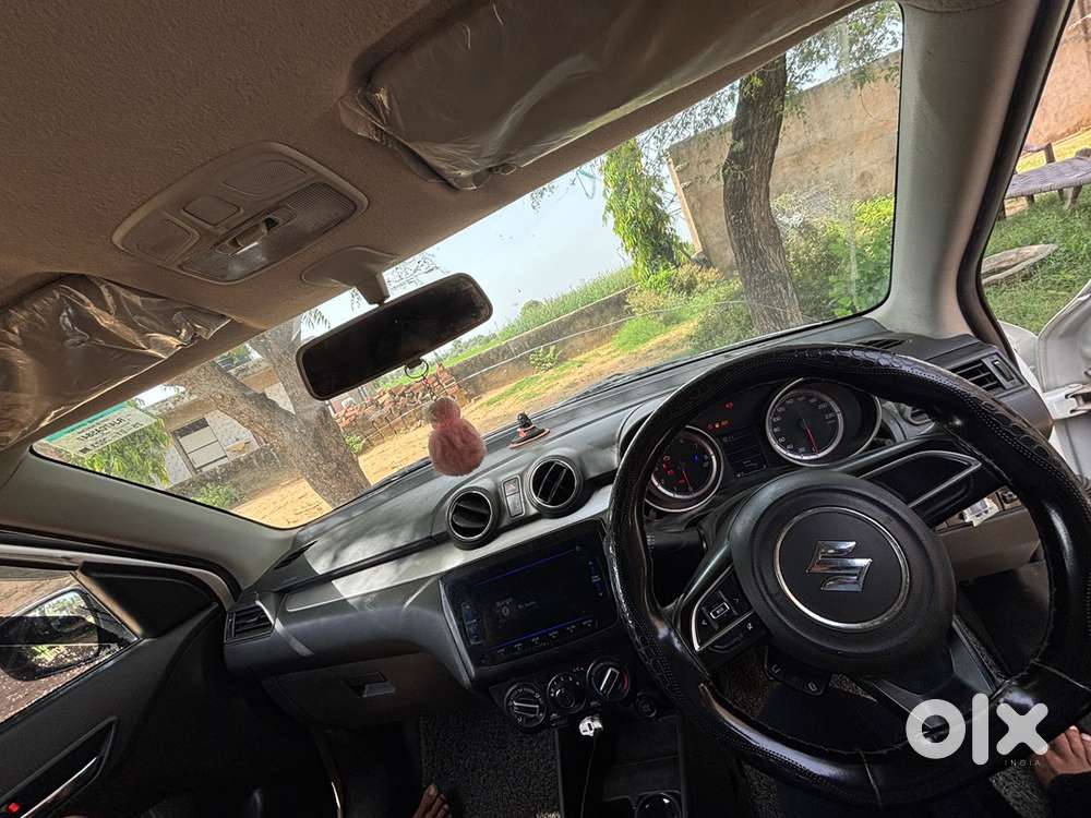 Maruti Swift Petrol 2023