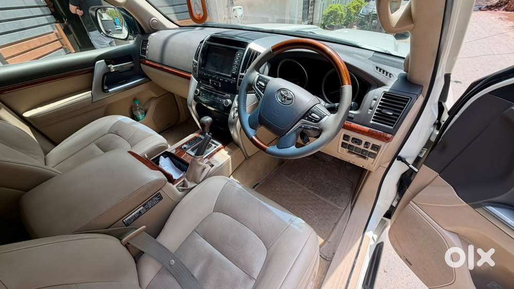 Toyota Land Cruiser [ ] 4.5 Vx Lc 200, 2015, Diesel