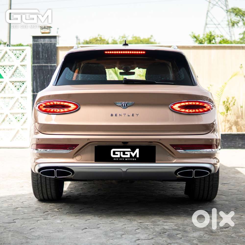 Bentley Bentayga V8 Petrol, 2023, Petrol