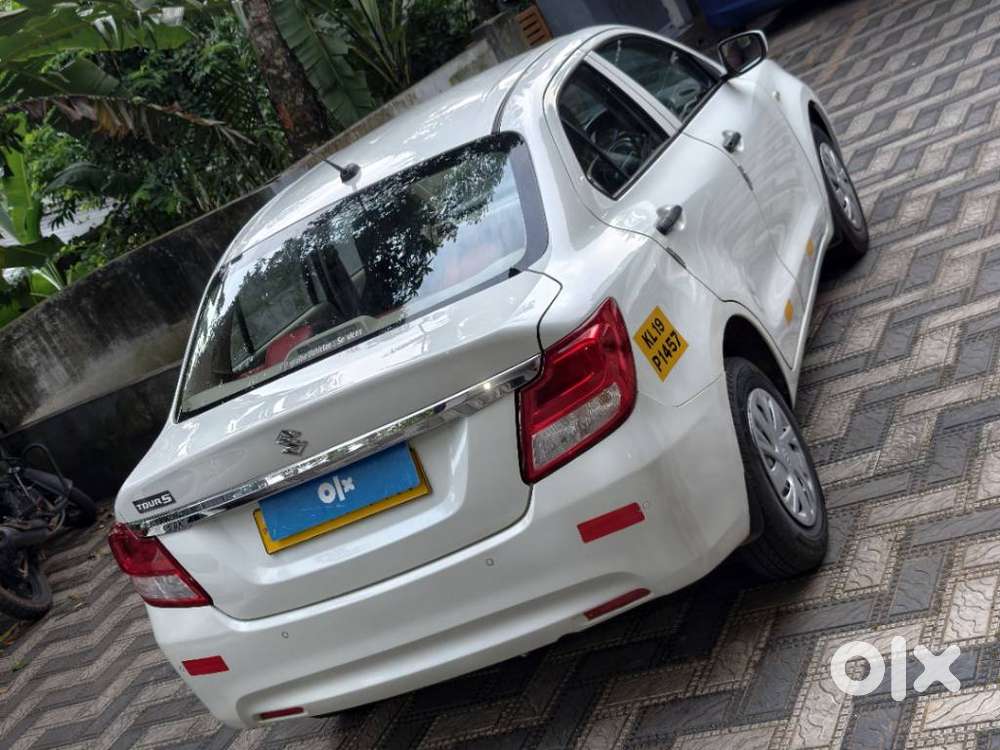 Maruti Suzuki Dzire 1.2 Lxi, 2023, Petrol