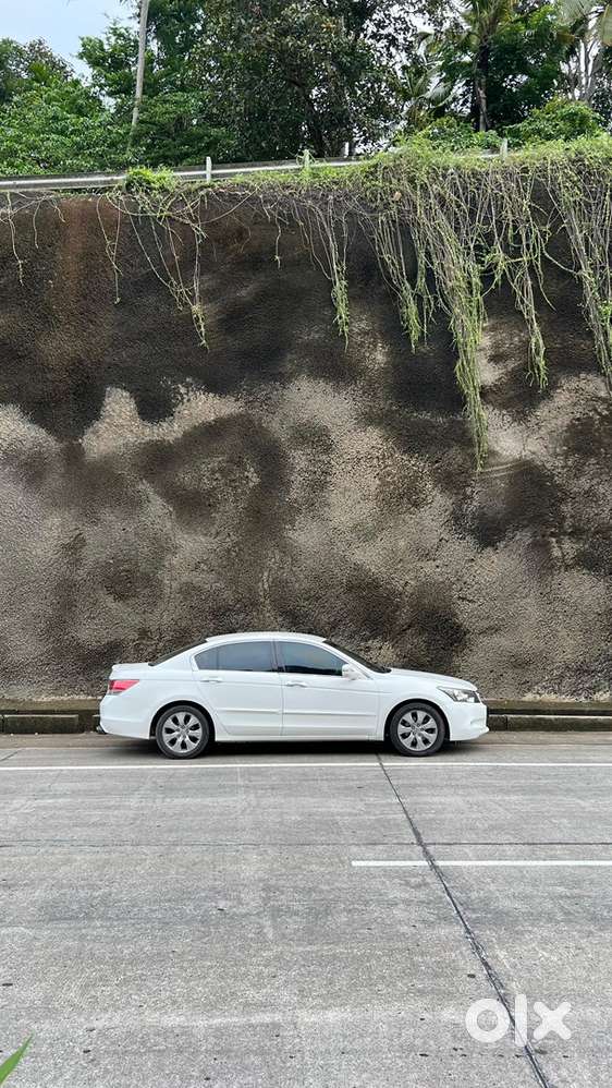 Honda Accord Petrol 2009