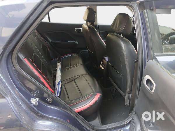 Hyundai Venue 2021 Petrol  58000 Km Driven