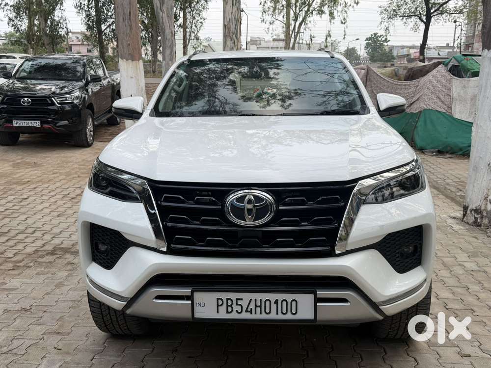 Toyota Fortuner 3.0 4x2 Automatic, 2022, Diesel