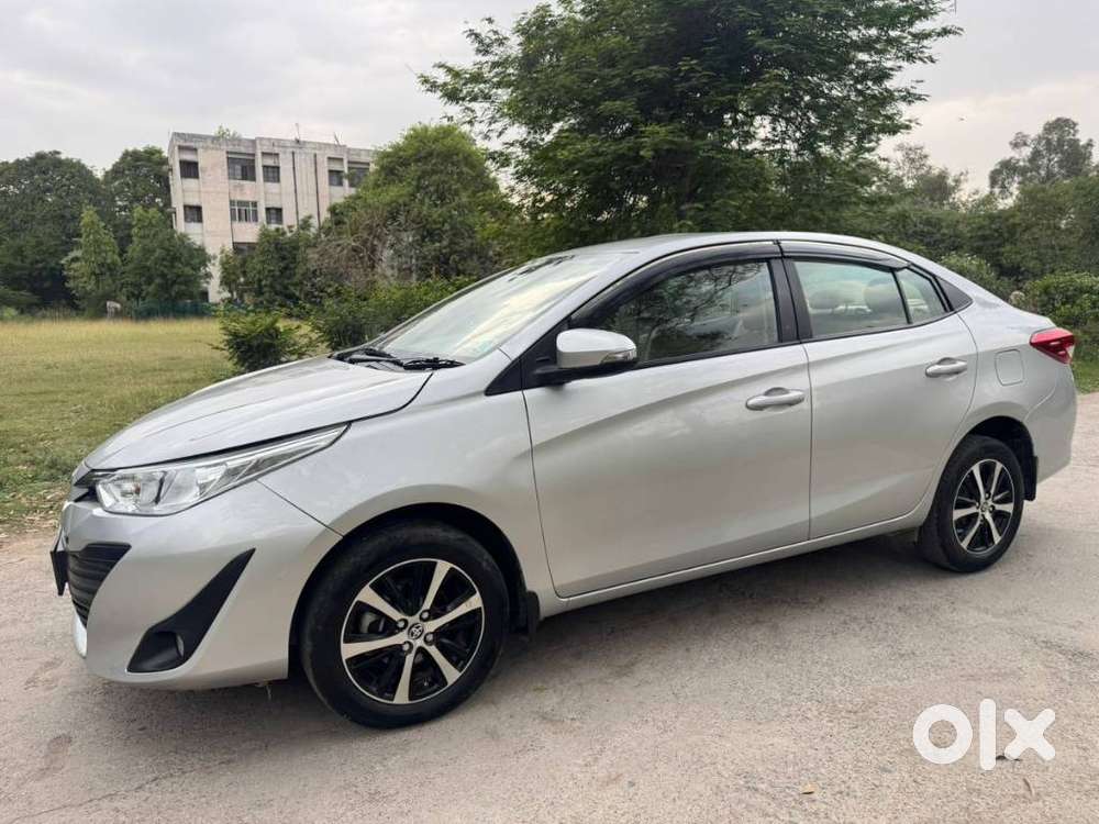 Toyota Yaris G Cvt, 2021, Petrol