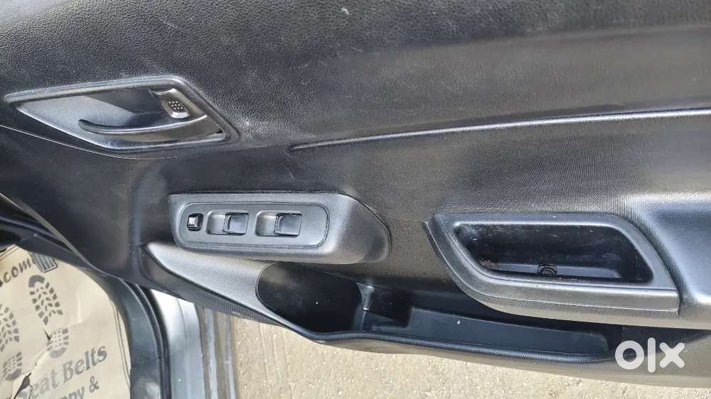Maruti Suzuki Swift 2019 Petrol 65000 Km Driven