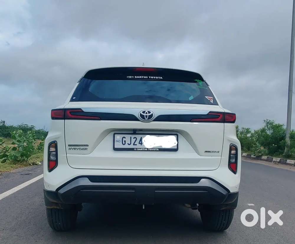 Toyota Urban Cruiser Hyryder 2025 Cng & Hybrids 18000 Km Driven