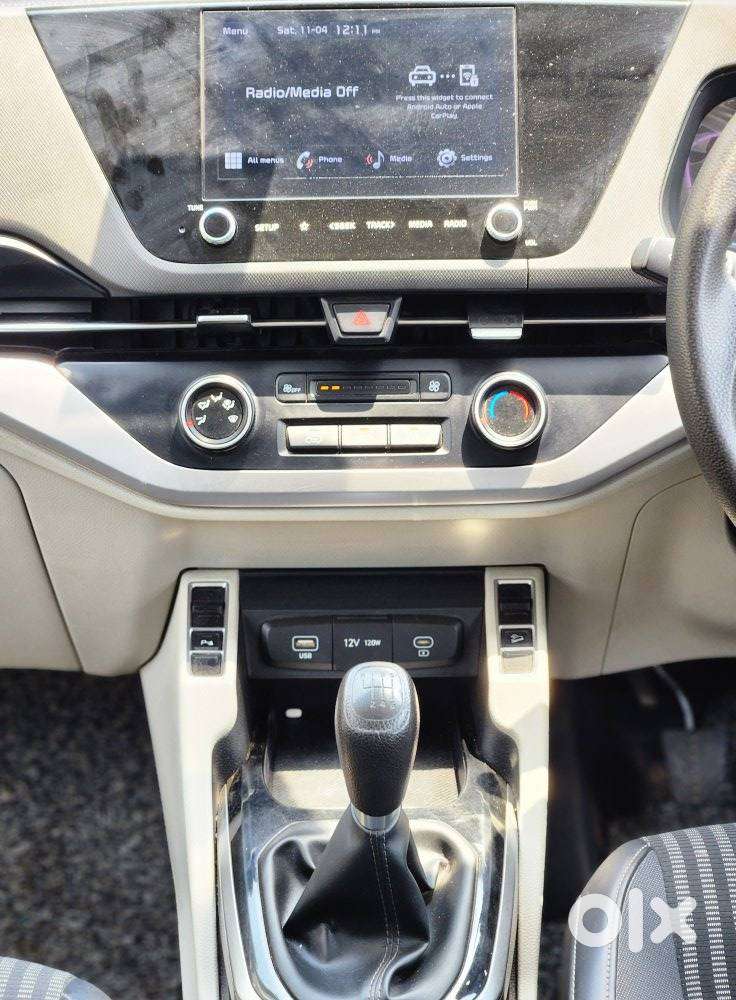 Kia Carens 1.5 Prestige 7 Str, 2023, Petrol