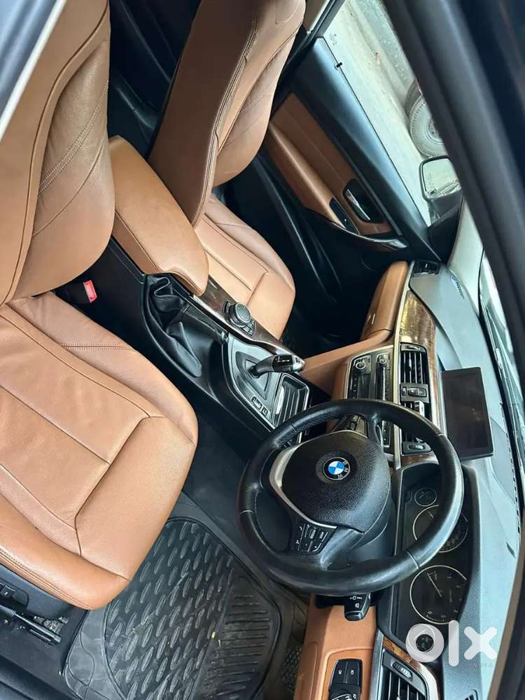 Bmw 3 Series, Top Model ,luxury Line, Cream Condition.