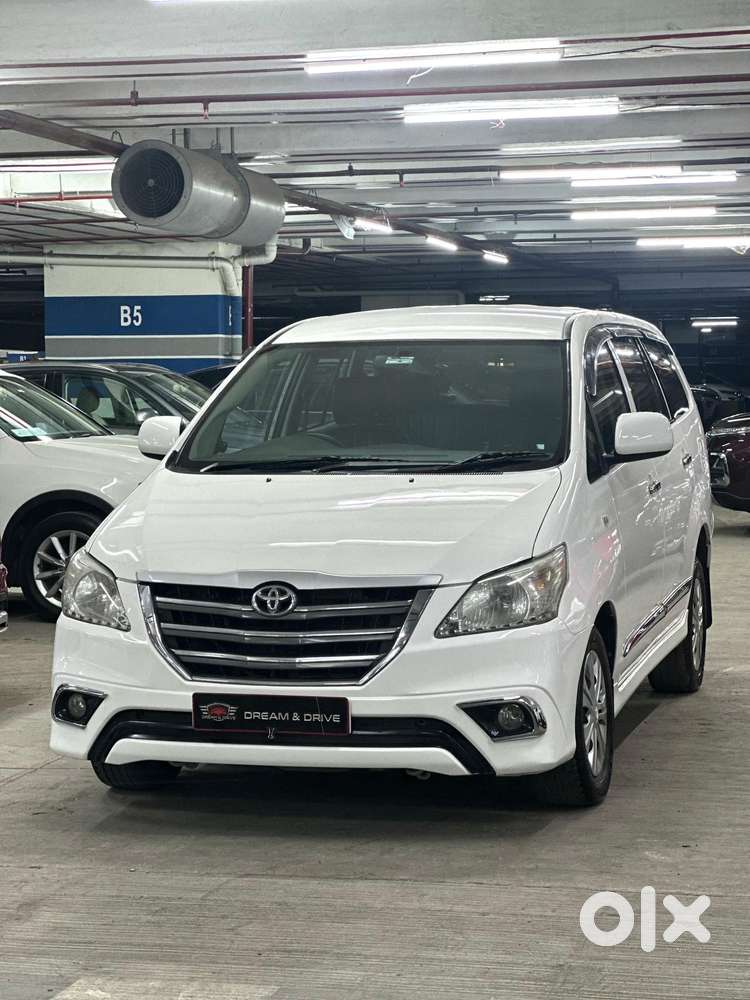 Toyota Innova 2.5 Gx (diesel) 8 Seater Bs Iv, 2014, Diesel