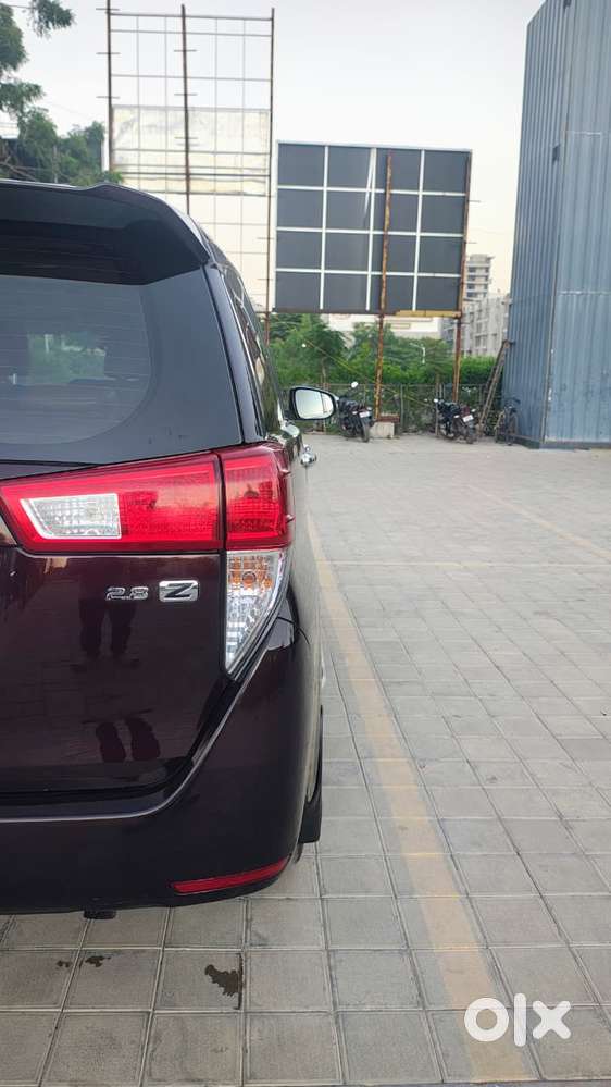 Toyota Innova Crysta 2.8z Automatic, 2017, Diesel