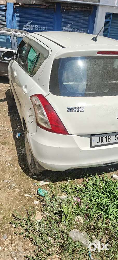 Maruti Suzuki Swift 2012 Petrol