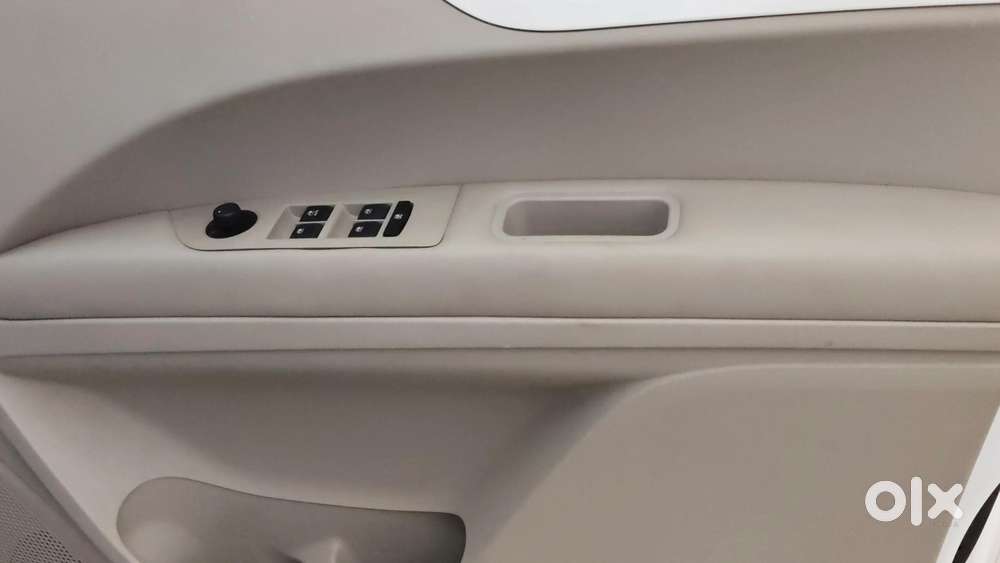 Mahindra Marazzo M6 8str, 2025, Diesel