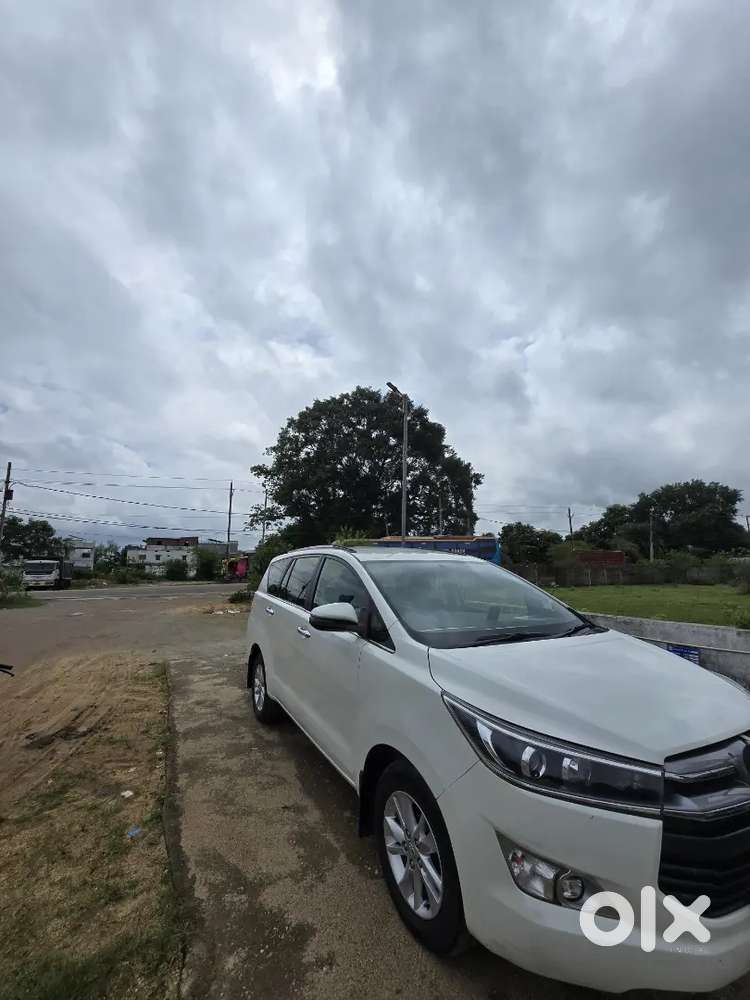 Toyota Innova Crysta 2016 Diesel Mt