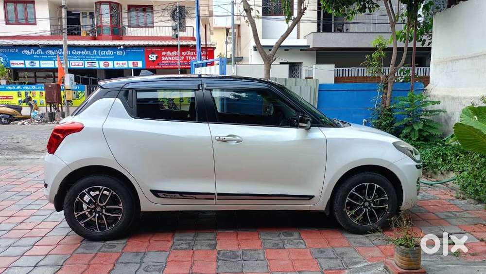 Maruti Suzuki Swift Zxi Plus, 2023, Petrol