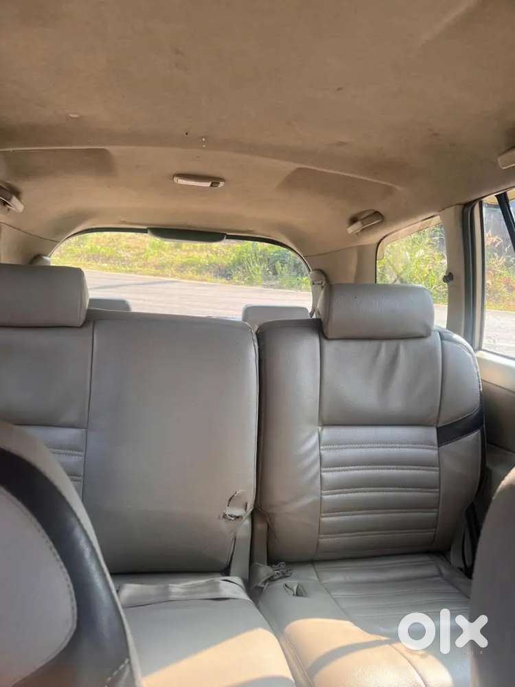 Toyota Innova Diesel 2012