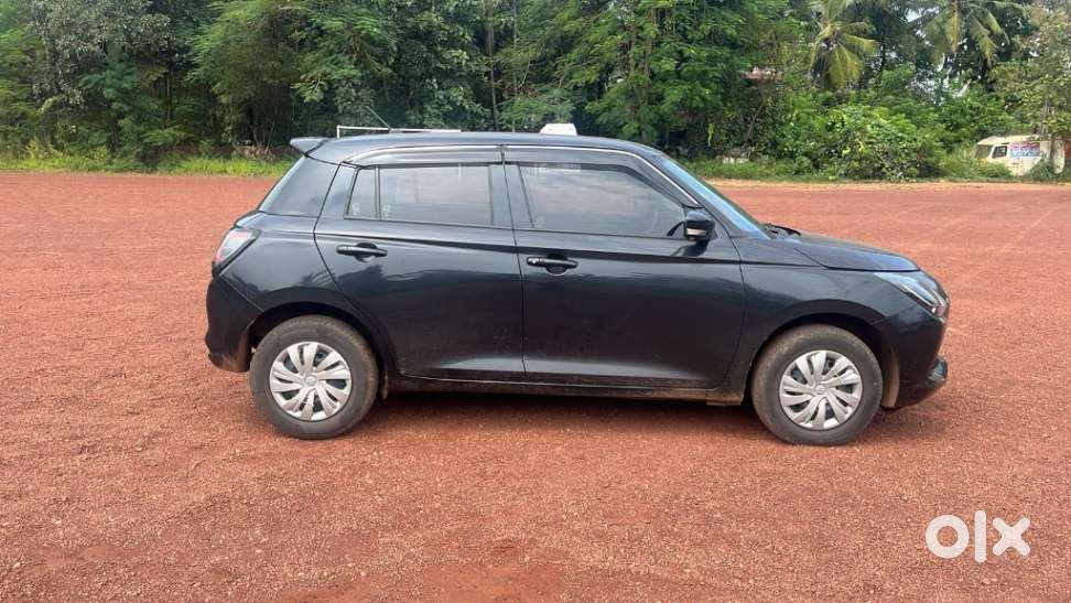 Maruti Suzuki Swift Vxi Optional, 2025, Petrol